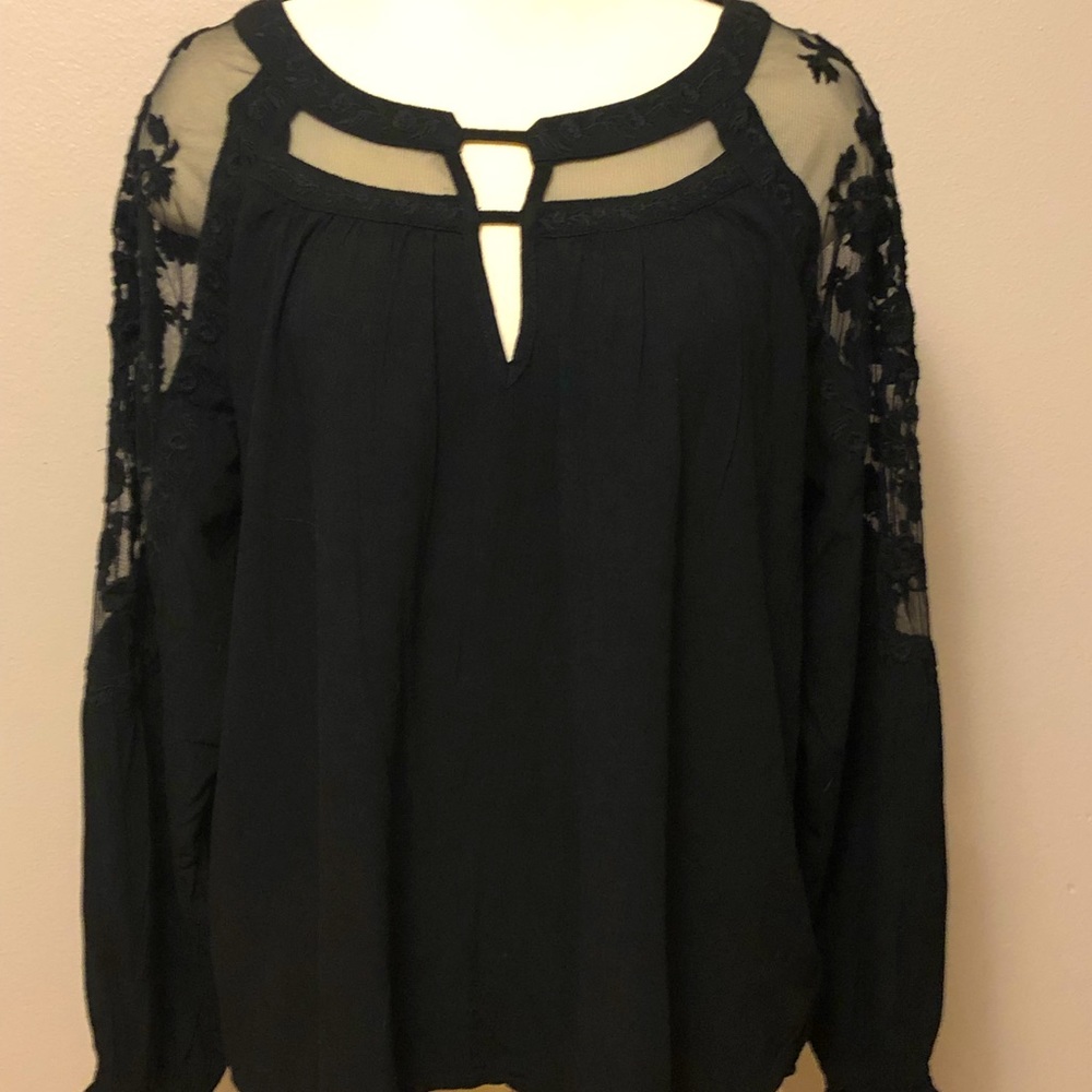NWOT! American Eagle Top Size XL